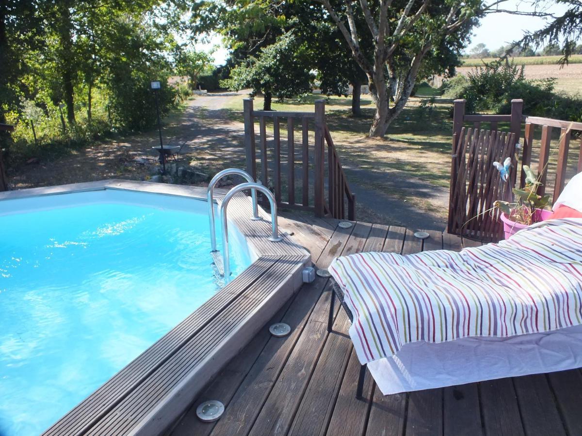 Country B&B Saint-Pierre-d'Eyraud Esterno foto